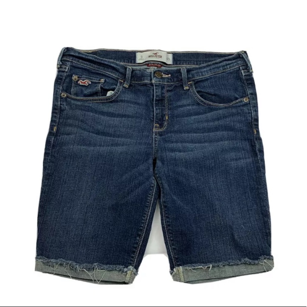 Hollister Social Stretch Cuffed Bermuda Shorts